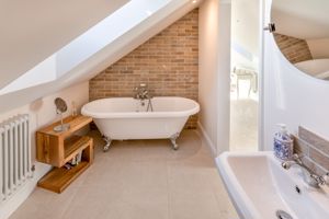 Photo 25- click for photo gallery